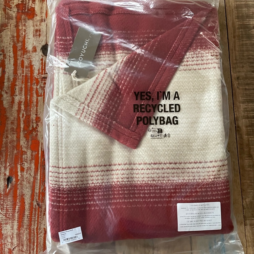 New Coyuchi Horizon Supersoft Organic Throw Blanket - Picture 3 of 4